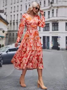 SHEIN VCAY 滿版植物印花燈籠袖多層下擺連衣裙