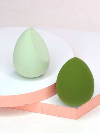 2个装化妆海绵，均匀上妆，快速便捷，干湿两用，适合初学者、学生、上班族，方便户外使用，可用于化妆、房间装饰、梳妆台、旅行、卧室等场合，是化妆配件的理想之选。