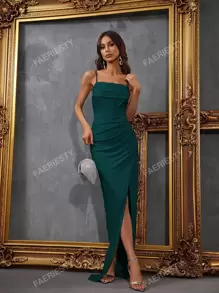 Elegant Strapless Sweetheart Evening Gown With Fitted Silhouette & Asymmetrical High Slit - Dress For Luxury Evening Banquets, Red Carpet Events & Glamorous Galas,Bridesmaid Dress