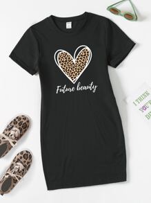 SHEIN 女孩1入組愛心和字母圖案T恤洋裝 - 黑色 - 查看 1