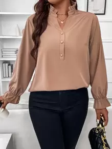 SHEIN Clasi 大碼荷葉袖半排扣襯衫 - 杏色 - 查看 1