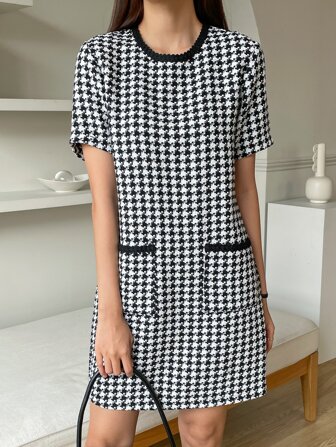 DAZY Houndstooth Print Dual Pocket Tunic Dress