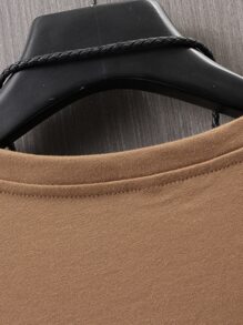 Manfinity EMRG Men Butterfly & Slogan Graphic Tee - Brown - View 7