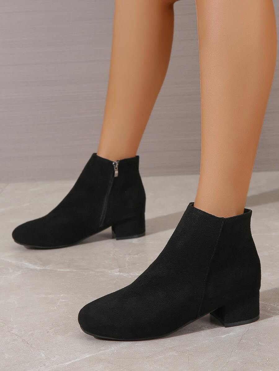 Estilo de otoño/invierno con blusas, botas negras clásicas y elegantes de unicolor para mujeres, imitación de ante con cremallera lateral, botas para mujer - Negro - Ver 1
