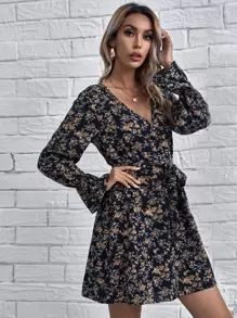 EURMUSE 印花荷葉袖繫腰帶洋裝 - 黑色 - 查看 5