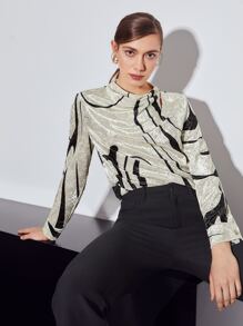 MOTF PREMIUM VELVET PRINTED MOCK NECK T-SHIRT - Black and White - View 6