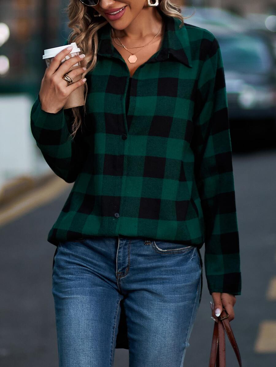 SHEIN LUNE Camisa con estampado de guingán con botón delantero bajo irregular - Verde Oscuro - Ver 1