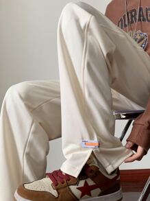 Claim Dot 男士字母貼布下擺開叉衛褲 - 米色 - 查看 7