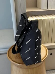 字母圖案流浪包 - 黑與白 - 查看 5