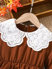 小女童拼接網眼刺繡誇大領口層疊下擺連衣裙 - 棕色 - 查看 3