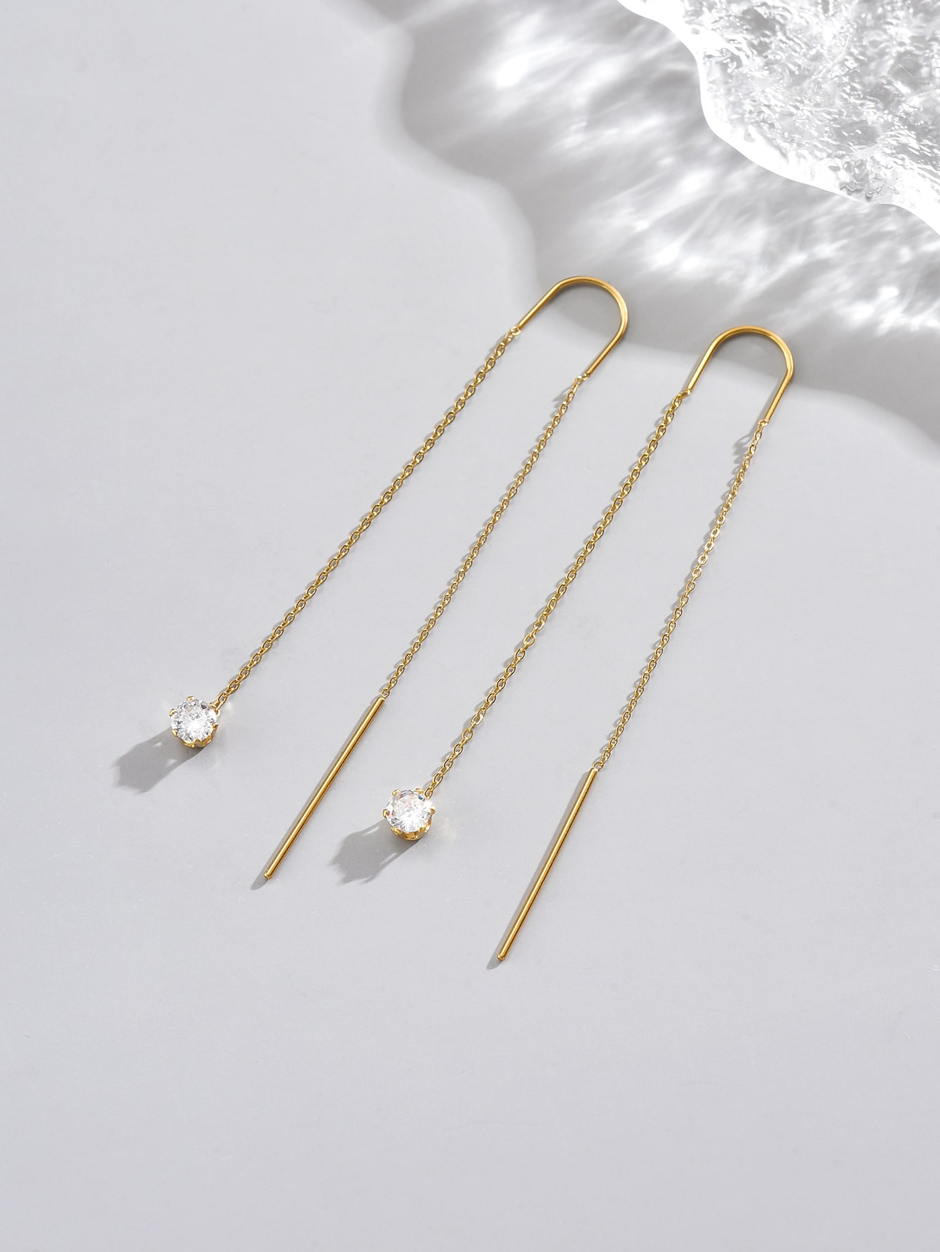 Cube zirconia threaded earrings