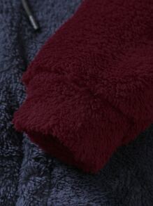 Manfinity 男士撞色袋鼠口袋抽繩毛絨帽衫 - 藏蓝色 - 查看 3