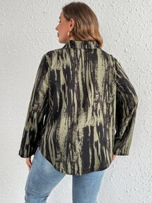 SHEIN LUNE Plus Tie Dye Roll Tab Sleeve Curved Hem Blouse - Multicolor - View 2