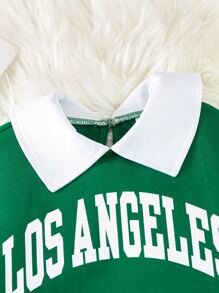 年輕女孩字母圖形對比領口運動衫＆百褶裙 - 彩色 - 查看 3