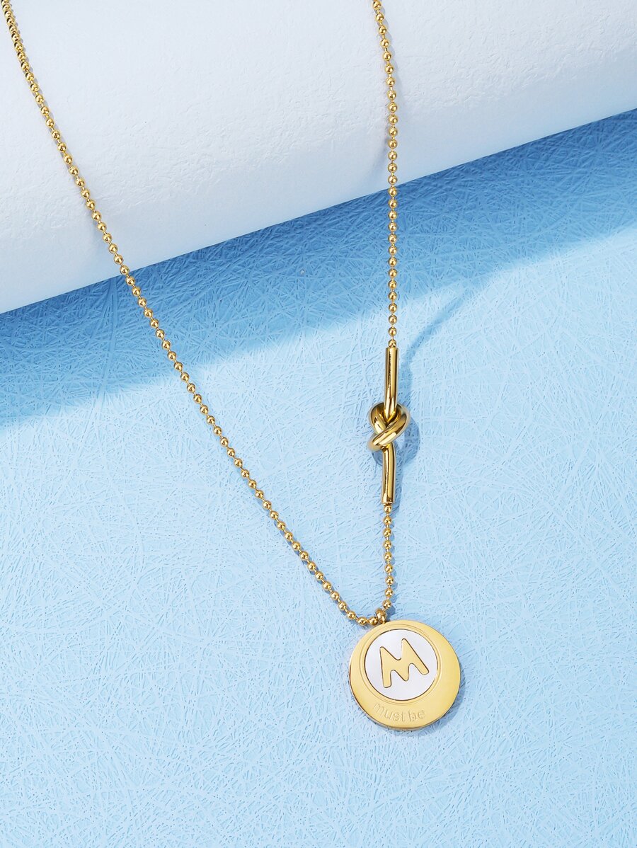 Letter Detail Round Pendant Necklace - Yellow Gold - View 1