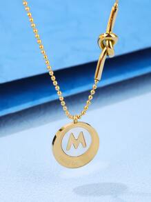 Letter Detail Round Pendant Necklace - Yellow Gold - View 4