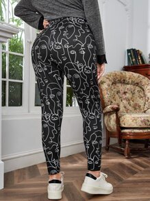 EMERY ROSE Plus Figure Graphic Leggings - Black - View 2