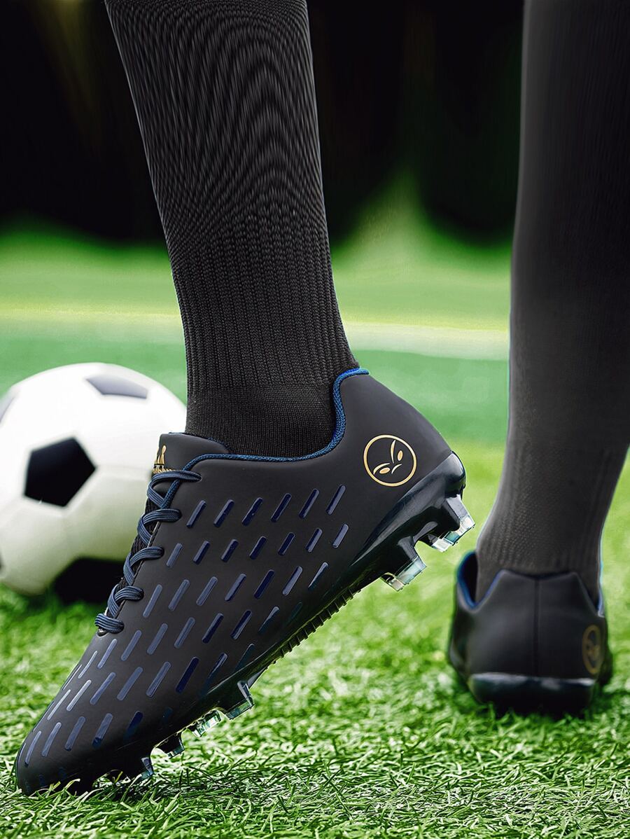 TOLLN 1 Pair Men's All-Black FG Spikes PU Waterproof & Abrasion-Resistant Football/Soccer Shoes With Mirror Reflective Surface - Black - View 1