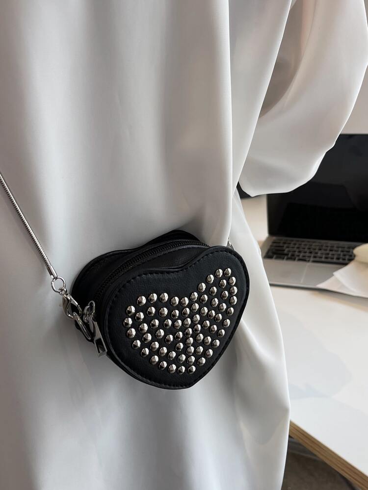 Mini Studded Decor Heart Shaped Novelty Bag . The Best Valentine's Gifts For Girlfriend Lady & Woman. Perfect For Shopping, Daily Use, Perfect Valentine's Day Gift For Her, Best Valentine's Gift Choice Ever Valentines, Heart Purse, Perfectly Match With Valentine Day Dress