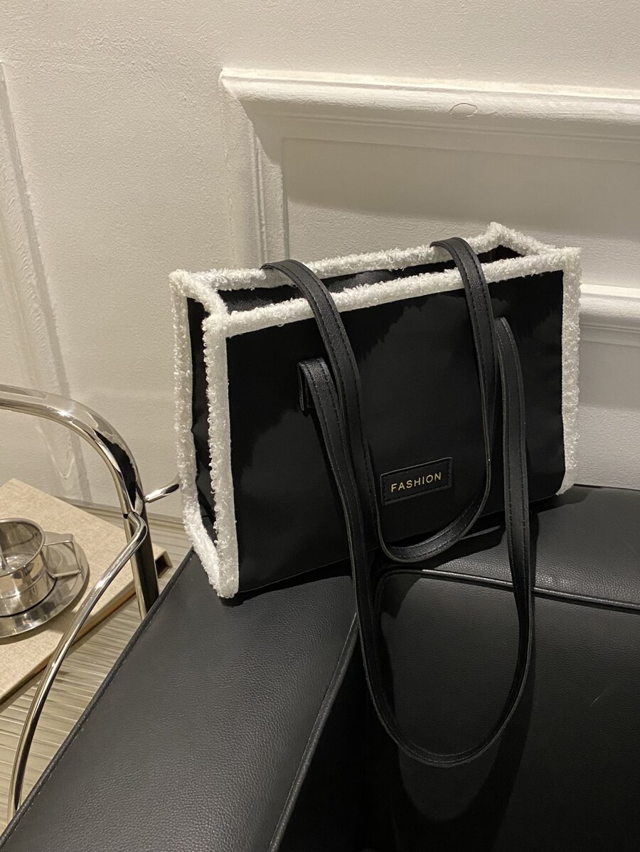 毛绒装饰字母贴片装饰方形包女士毛绒手提包，秋冬单肩包，时尚仿羔羊毛手提包，新款皮草钱包