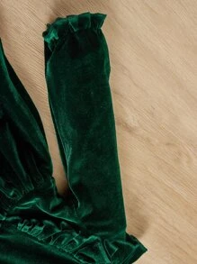 SHEIN Em bé Cô gái Nhung Đầm Với Tay áo xù & Hem , Thoải mái , Dễ thương Và vui tươi , Thích hợp Cho mùa hè - Màu xanh lá cây đậm - Xem 4
