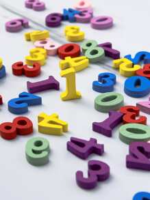 100入組彩色木製數字裝飾品，撒花裝飾品，派對配件，桌面展示配件 - 彩色 - 查看 1