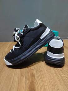 Men Letter Patch Decor Lace-up Front Chunky Sneakers - Black and White - View 3