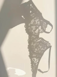 Conjunto de lencería floral con sujetador con aros y braguita de encaje - Blanco - Ver 3