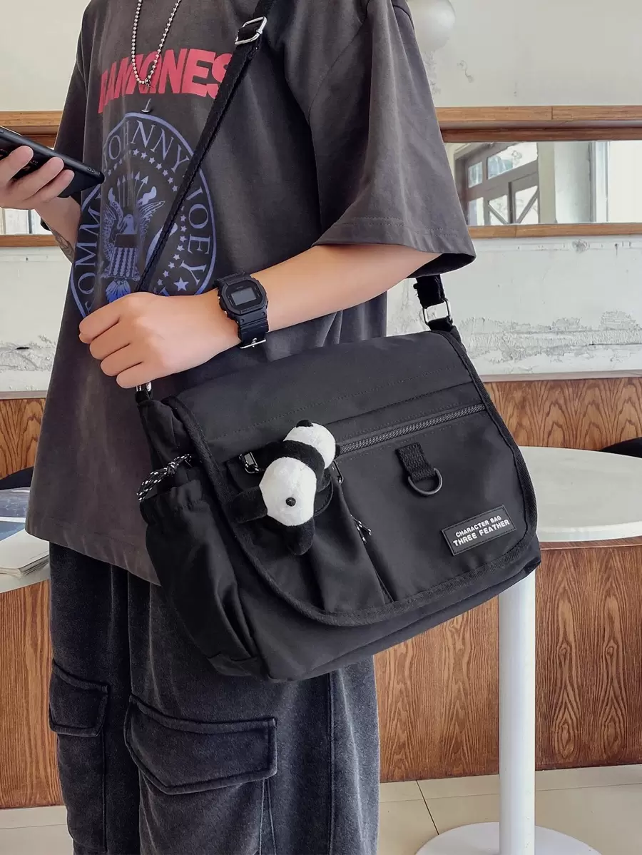 Bolso bandolera multifuncional para estudiantes de secundaria y universitarios de primer año, bolso casual con parche con letra y decoración de panda de dibujos animados, bolso de mensajero, bolso escolar para viajes, universidad, actividades al aire libre, transporte, bolso bandolera para hombre, bolso de vuelta al colegio, bolso de cilindro, bolso cruzado, bolso de gimnasio, bolso grande de capacidad, mochila, bolso casual de vacaciones, bolso de pecho, bolso lateral, bolso de cadera, regalo, bolso de mano - Negro - Ver 1