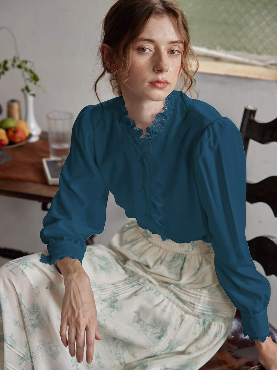 Simple Retro Contrast Guipure Lace Puff Sleeve Blouse