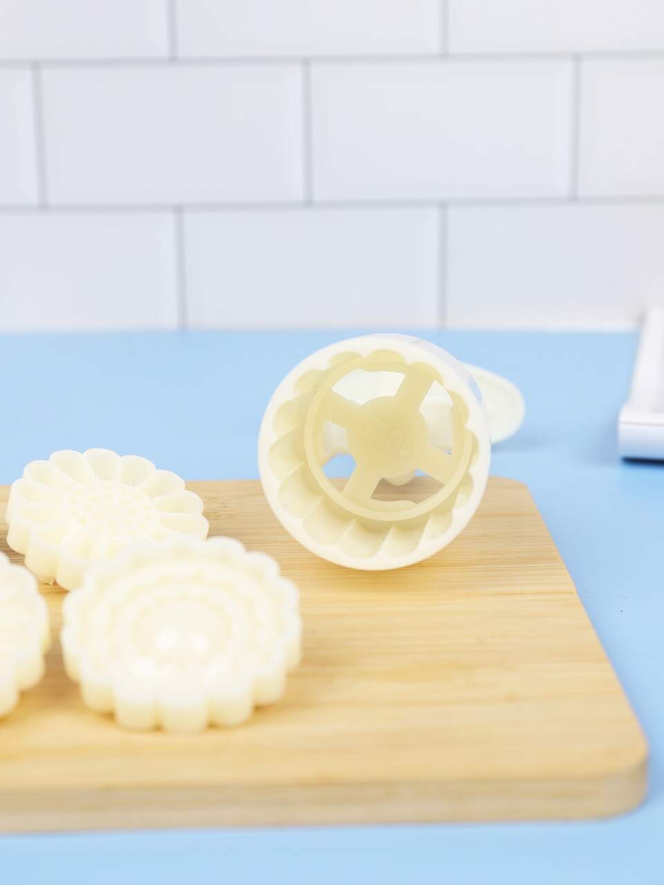7pcs/set Cake Press Mold, Mung Bean Cake Model Printer, Hand-pressed Ice-skin Embossed Mold For Baking