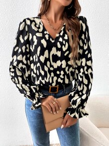 SHEIN Frenchy Allover Print Flounce Sleeve Blouse - Black and White - View 1