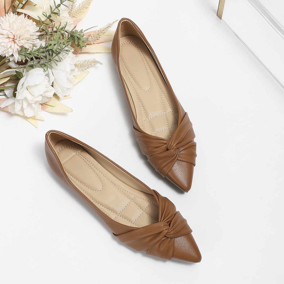 Bailarinas de punta con detalle de giro para otoño/invierno, bailarinas sólidas elegantes de color marrón con nudo retorcido para mujeres