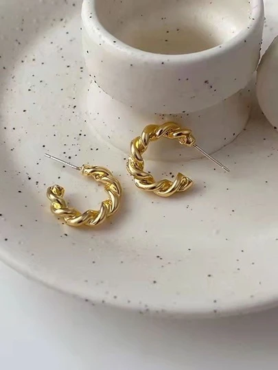 扭結設計開口耳環
