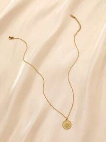 Sun Detail Round Pendant Necklace - Yellow Gold - View 3