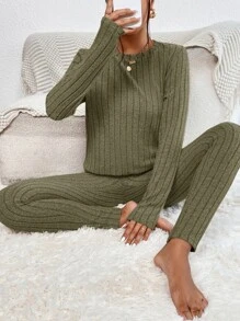 SHEIN Essnce 下擺開叉T恤和緊身褲