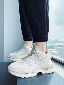 Men Letter Graphic Lace-up Front Chunky Sneakers