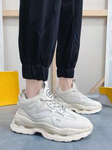 Men Letter Graphic Lace-up Front Chunky Sneakers