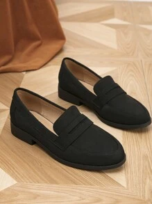 Women's Black Faux Suede Flat Shoes, Fashionable Pointed Toe Loafers, Autumn/Winter - Black - View 3