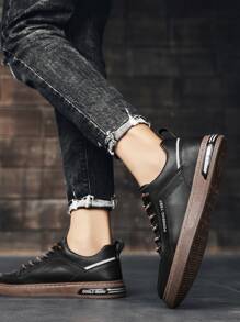 Men Letter Patch Decor Lace-up Front Skate Shoes - Black - View 3