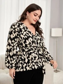 SHEIN Clasi Plus Allover Print Lantern Sleeve Belted Blouse - Multicolor - View 3
