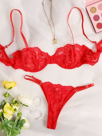 Set lingerie pizzo floreale con ferretto