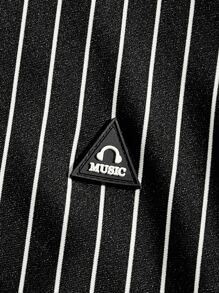 Manfinity VCAY 男士條紋圖案字母貼布T恤 - 黑色 - 查看 4