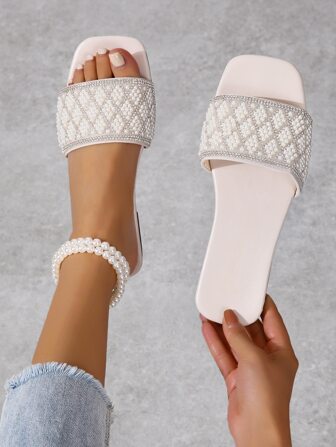Women's Spring, Summer And Autumn Beige New Square Toe Slip-On Slippers With Faux Pearl And Rhinestone Decor, Open Toe Beach Fashion Versatile Flat Sandals Valentines