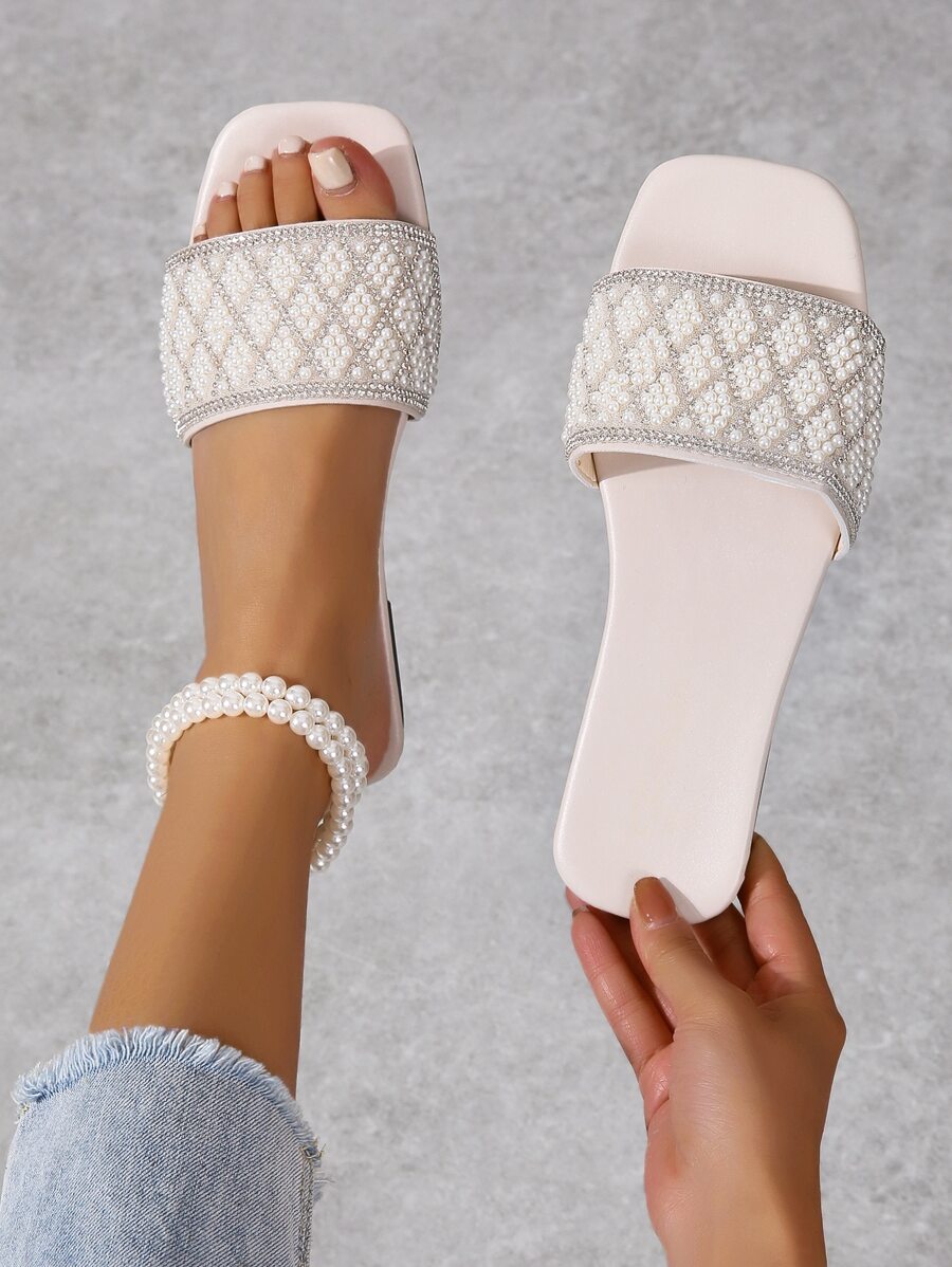 Women's Spring, Summer And Autumn Beige New Square Toe Slip-On Slippers With Faux Pearl And Rhinestone Decor, Open Toe Beach Fashion Versatile Flat Sandals Valentines - Beige - View 1