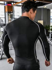 Manfinity Running Camiseta de manga raglán con estampado geométrico en estilo de novio para hombre, Camiseta de compresión en estilo de novio para hombre, parte superior de entrenamiento, parte superior de gimnasio, camisa de compresión de otoño, transpirable - Negro - Ver 2