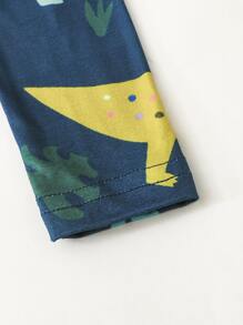 男孩恐龍印花T恤和褲子睡衣套裝