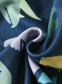 男孩恐龍印花T恤和褲子睡衣套裝