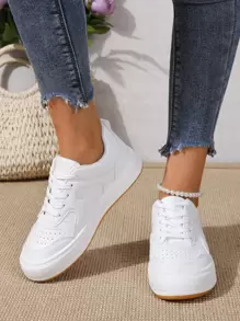 女性白色運動鞋前綁帶板鞋