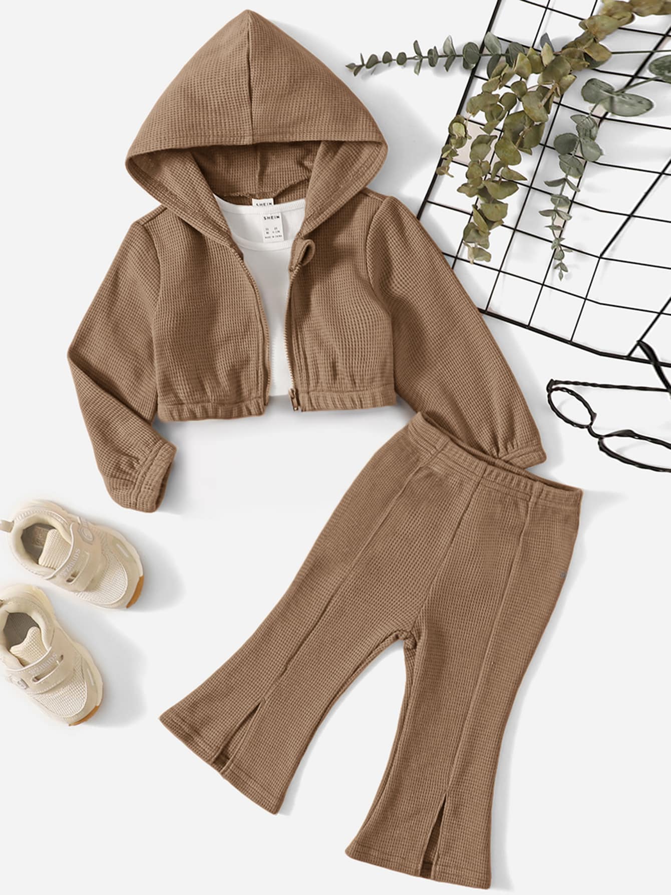 SHEIN Baby 1pc Waffle Knit Hooded Jacket & 1pc Slit Hem Flare Leg Trousers - Camel - View 1